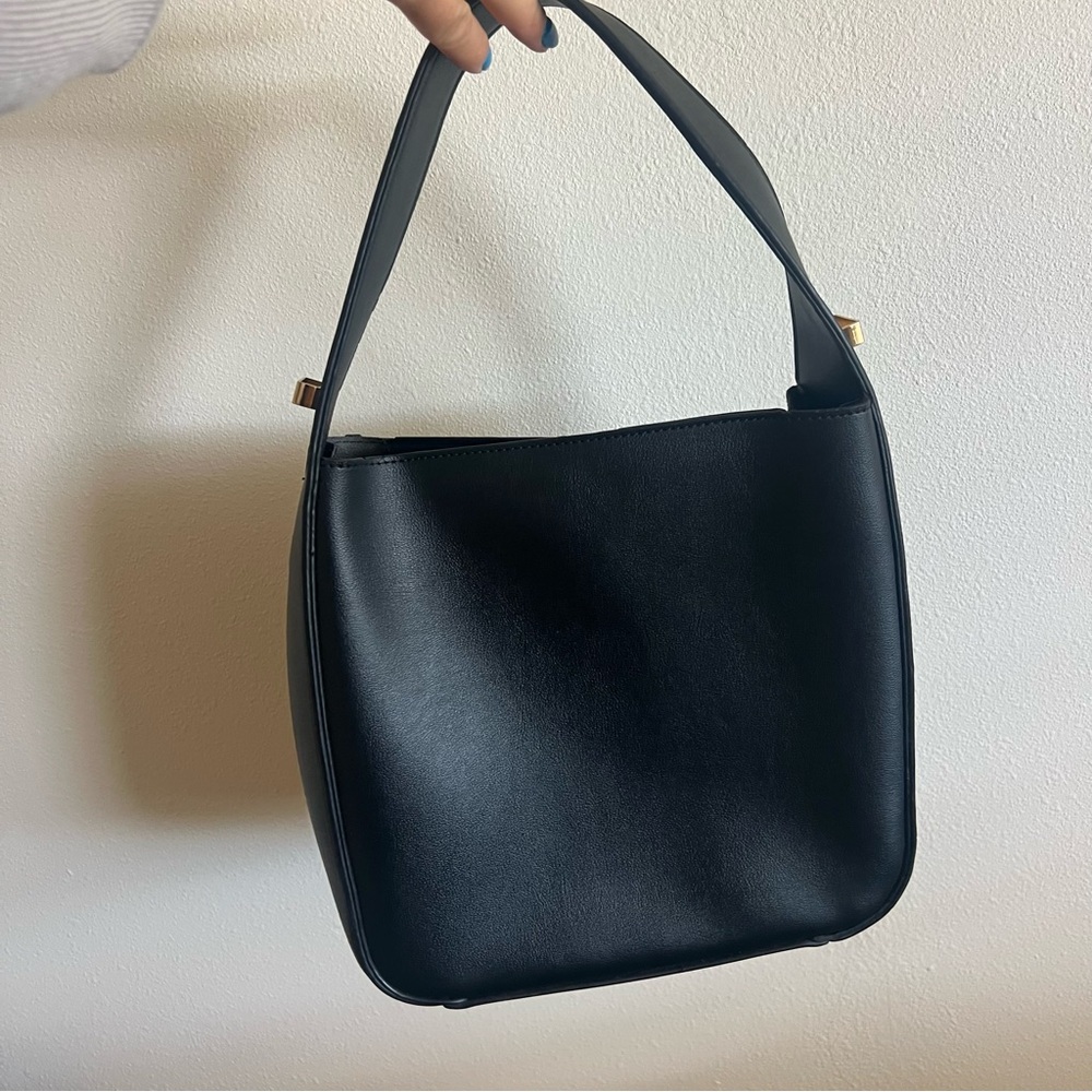 Melie Bianco Vegan Leather Hand Bag black Medium